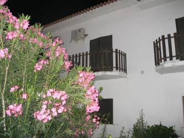 Maison d’hôte pour 2 personnes, avec jardin et vue dans Almeida