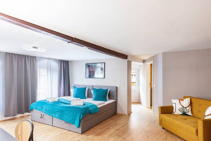 Ganze Wohnung, Apartment „Harmonie-Oase“ mit Wlan und Klimaanlage in Alsleben (Salzlandkreis), Region Salzlandkreis