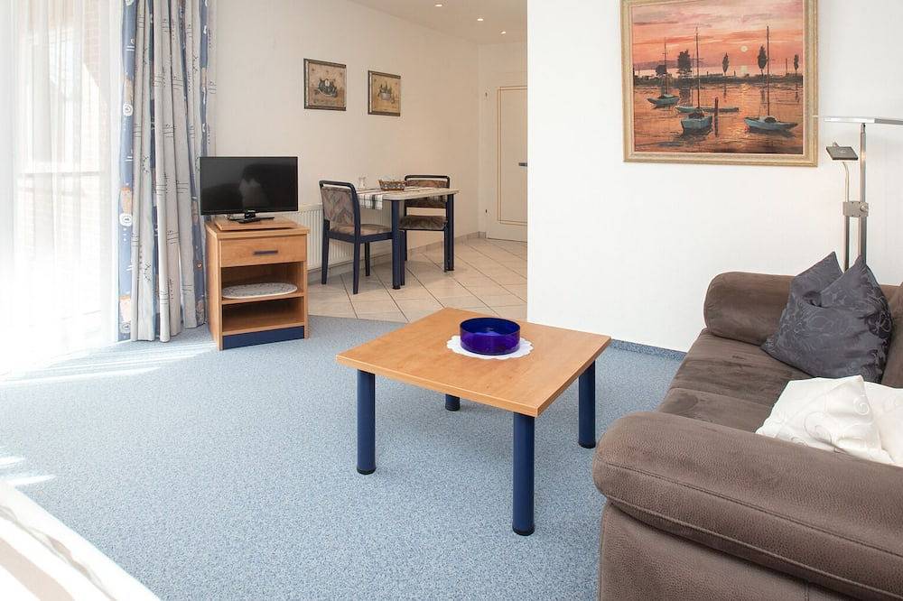 Entire apartment, Bright vacation apartment with garden, ideal for couples, in quiet Ostdorf in Juist