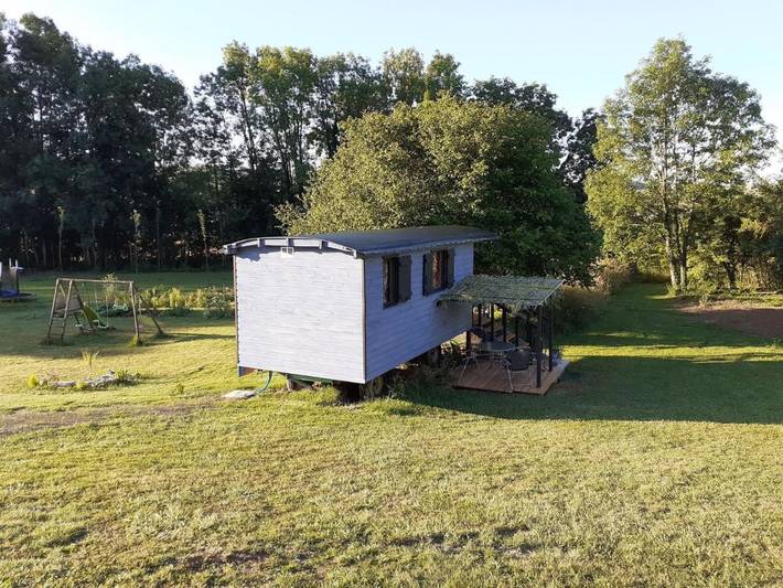 Tente pour 4 personnes, avec Terrasse et Jardin dans Vilosnes-Haraumont