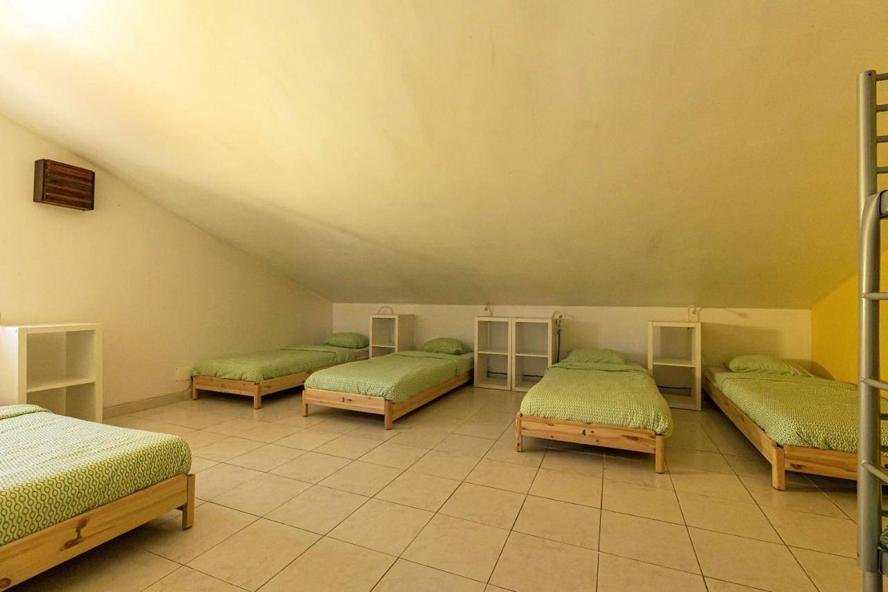 Quadruple Room with Shared Bathroom in Peniche, Leiria District