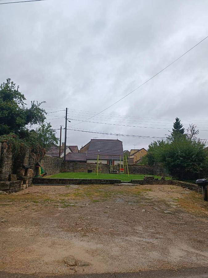 Gîte pour 4 personnes, avec jardin dans Châteauvillain - 2
