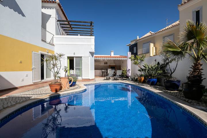 Casa rural para 6 personas, con terraza y jardín en Vila Nova de Cacela