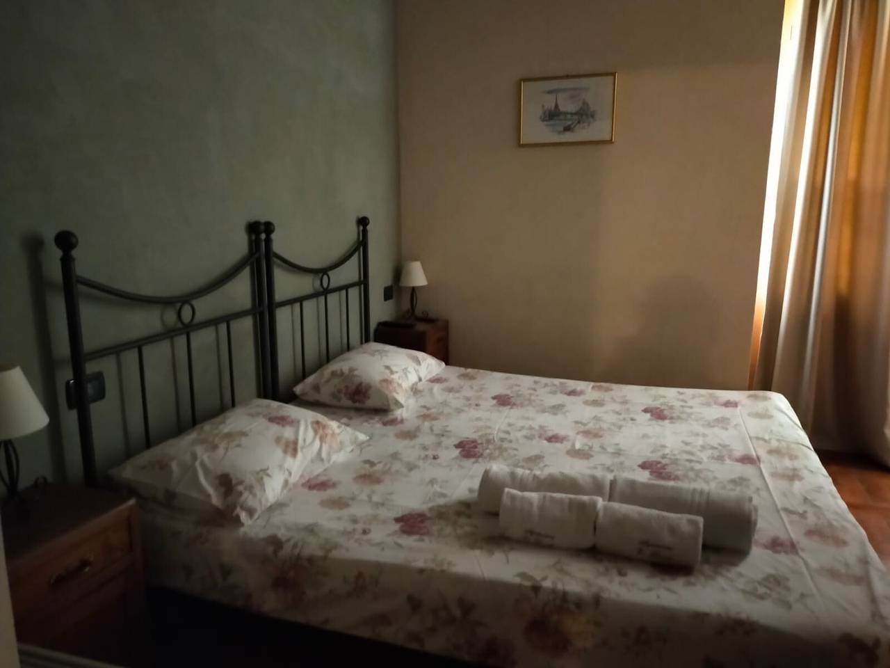 Room 'Stanza 1' with Mountain View, Wi-Fi and Air Conditioning in Marone, Comune di Marone