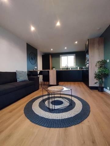 Location de vacances pour 4 personnes, avec vue et jardin à Magalas