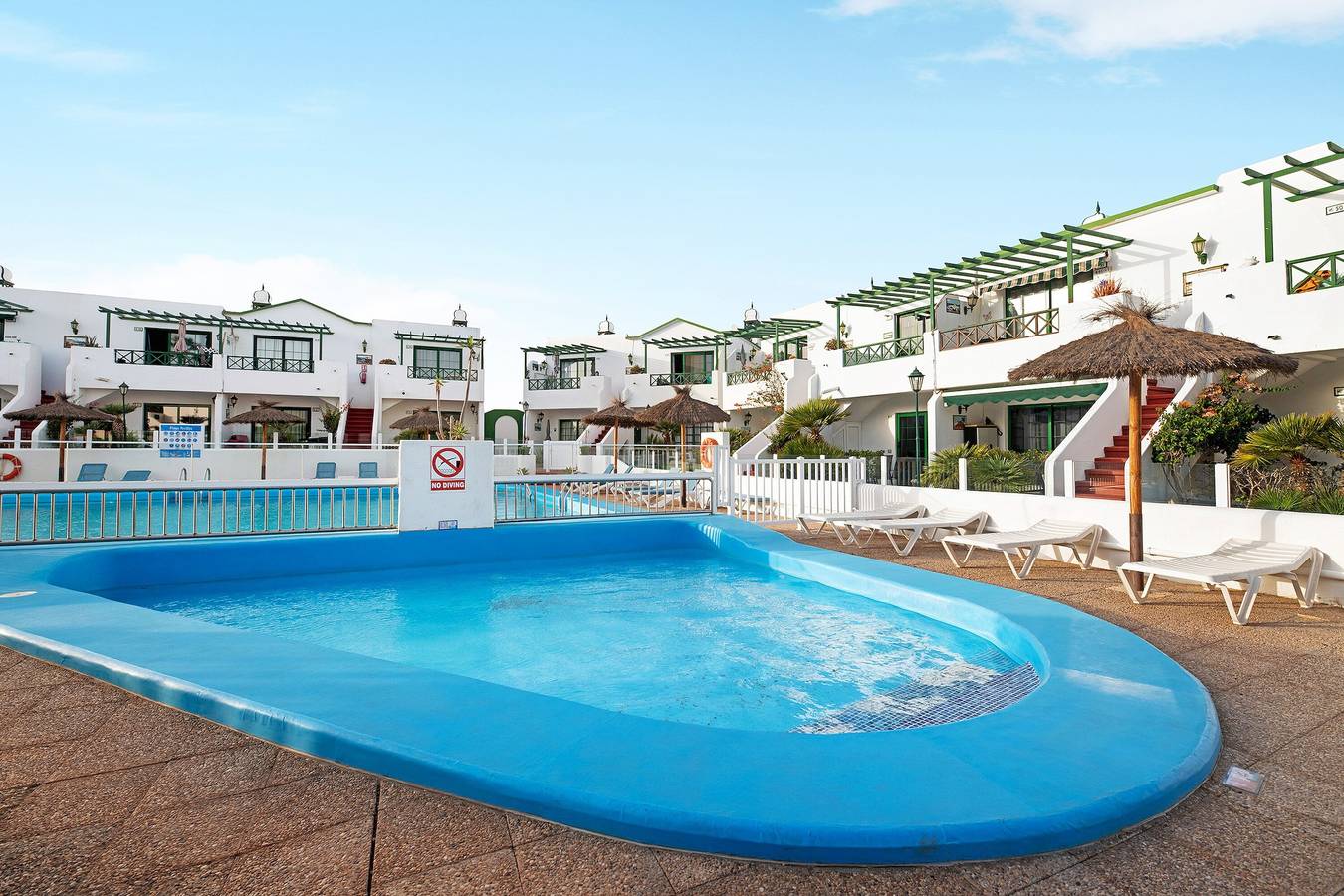 Entire apartment, Vacation Apartment 'Los Pocillos' with Mountain View, Shared Pool and Wi-Fi in Los Pocillos, Tías