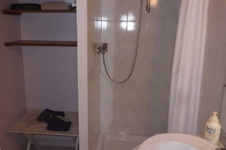 Chambre d’hôte pour 2 personnes, avec jardin à Pont-l'Abbé-d'Arnoult - 3