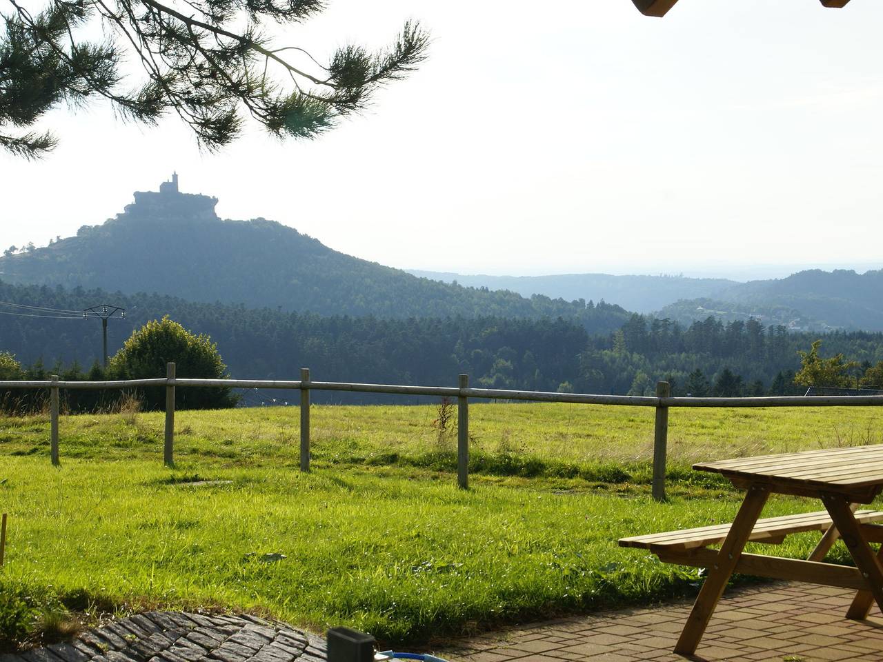 Chalet in La Hoube mit Blick auf Rocher du Dabo in Dabo, Saarburg (Frankreich)