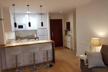 Gîte pour 2 personnes, avec balcon dans Tazones