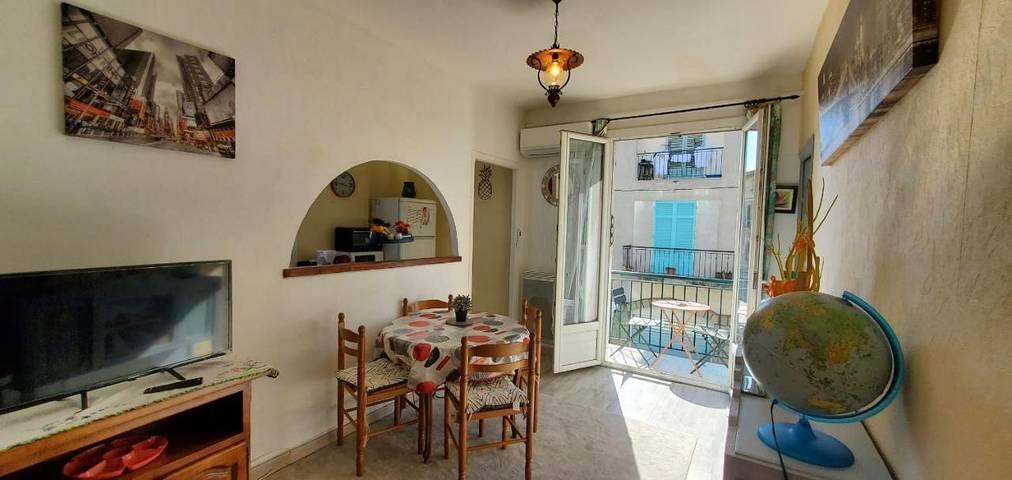 Gîte pour 4 personnes, avec balcon dans Arenes de Frejus - 2