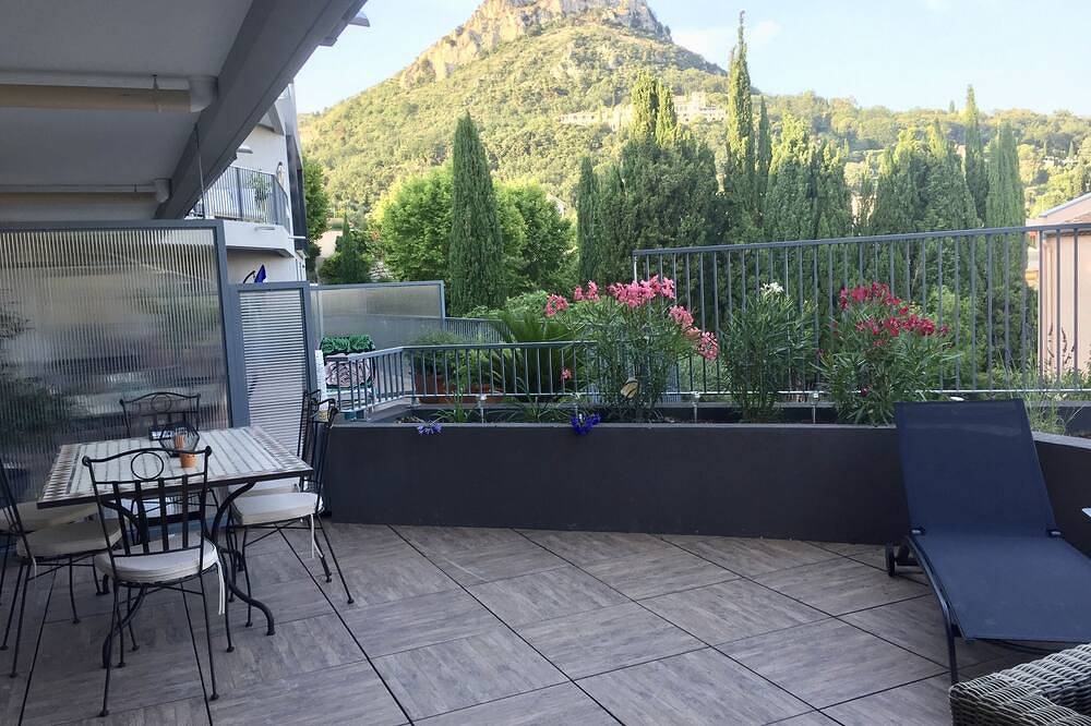 Appartement entier, Terrasse de Clairefontaine in Vence, Côte méditerranéenne (France)