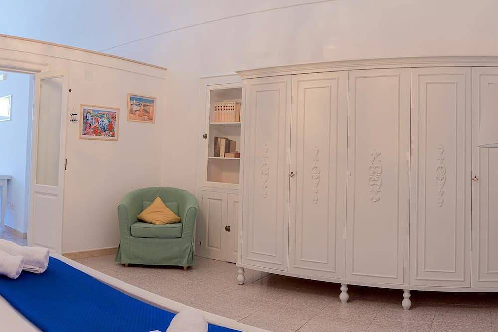 Gargano-mattinata: Casa Mami. Tipica Casetta nel Centro del Paese in Mattinata, Gargano
