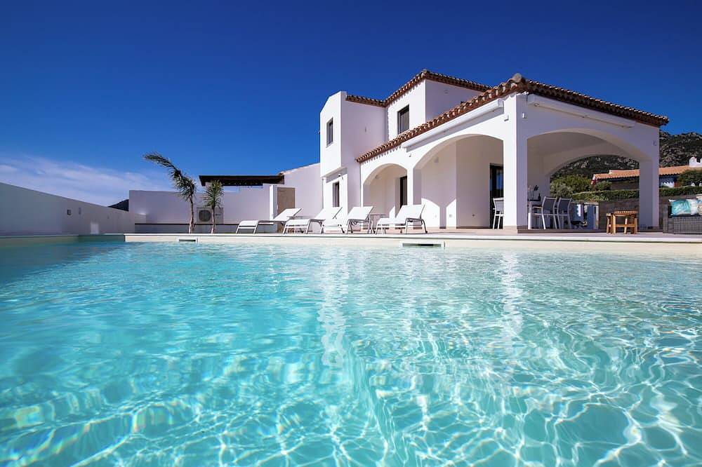 Villa Viola - Gorgeous villa in Sardinia with pool near the beach in Foxi Murdegu, Tertenia