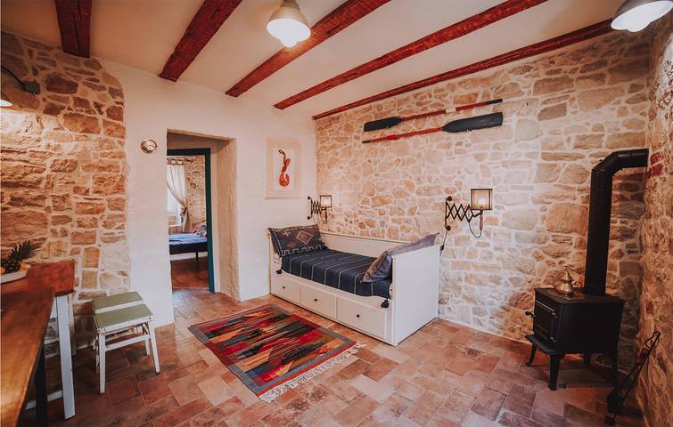 Charmant appartement de 70 m² près du bord de mer et des restaurants à Sutomiscica in Preko, Île d'Ugljan