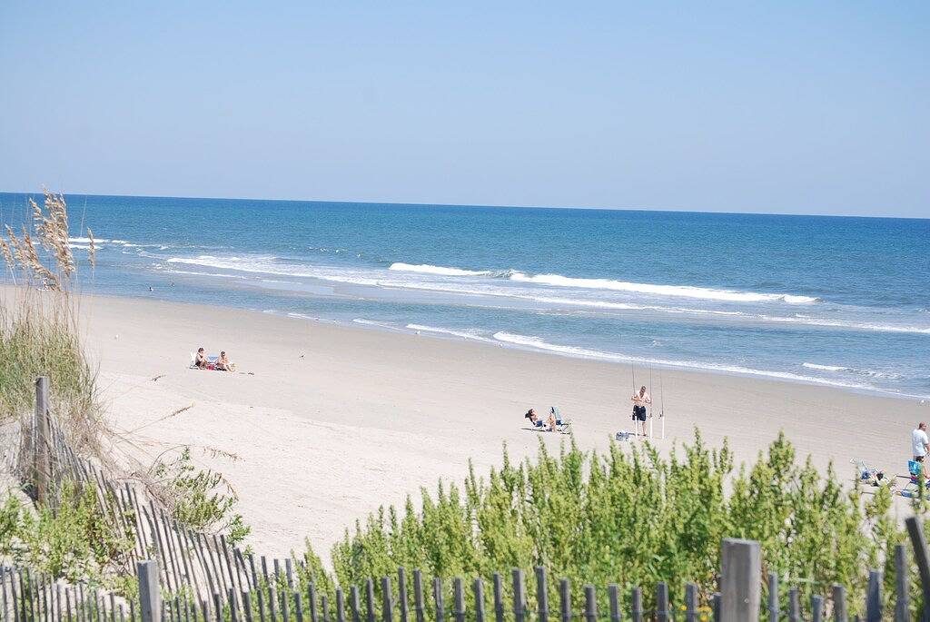 Ganze Wohnung, Schöne Oceanside Property W / Pool in Great Beach Location! in Corolla, Currituck County