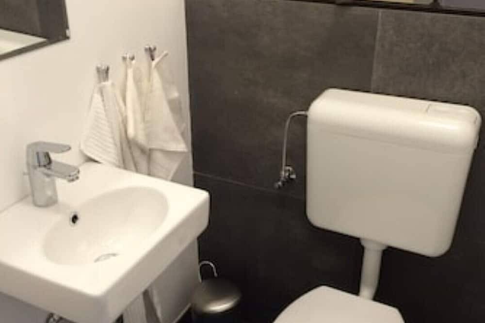 Ganze Wohnung, Stillvoll eingerichtete Wohnung am Meer in Kieler Förde, Heikendorf