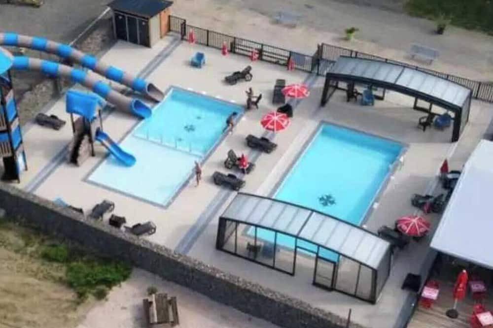 Zecamping 3 étoiles - espace aquatique in Seix, Parque Natural Regional de los Pirineos de Ariège