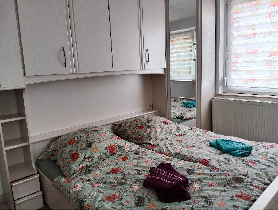 Ganze Ferienwohnung, Fewo Saale-Rivera - Fw mit 2 Schlafräumen, Wohnzimmer, Küche, 63 m² in Rudolstadt, Saaleland