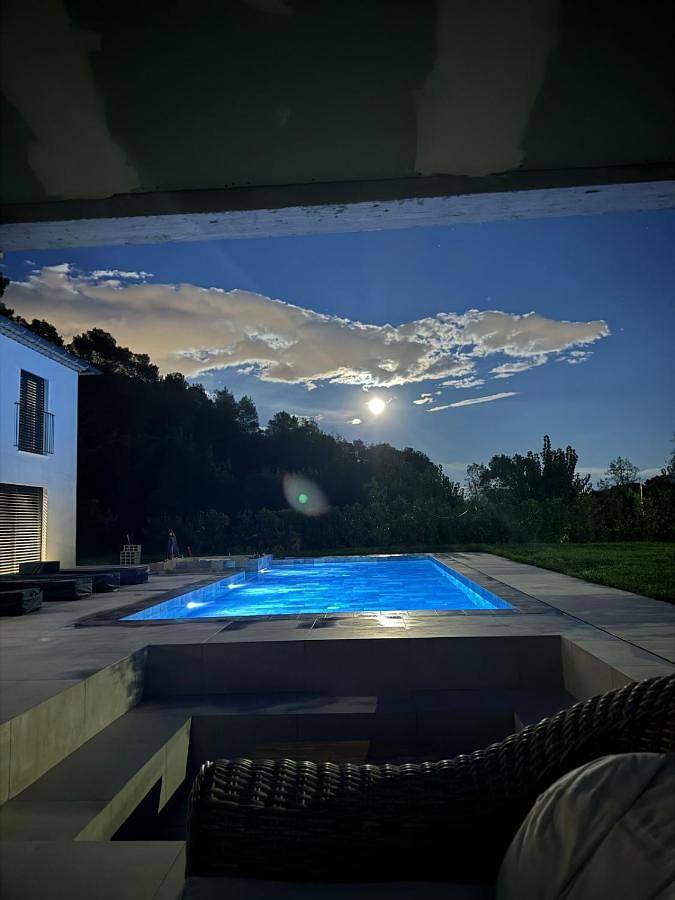 Villa pour 8 personnes, avec jardin ainsi que piscine et terrasse, animaux acceptés à Opio - 4