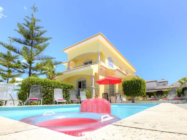 Villa für 12 Personen, mit Pool und Garten sowie Balkon - 1