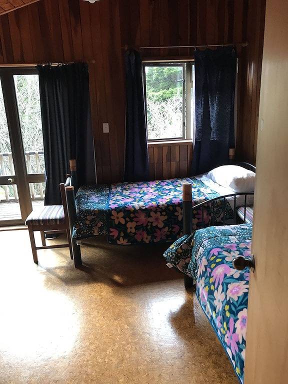 Large, genuine, Log House. 857 Church Rd. Kaitaia in Northland