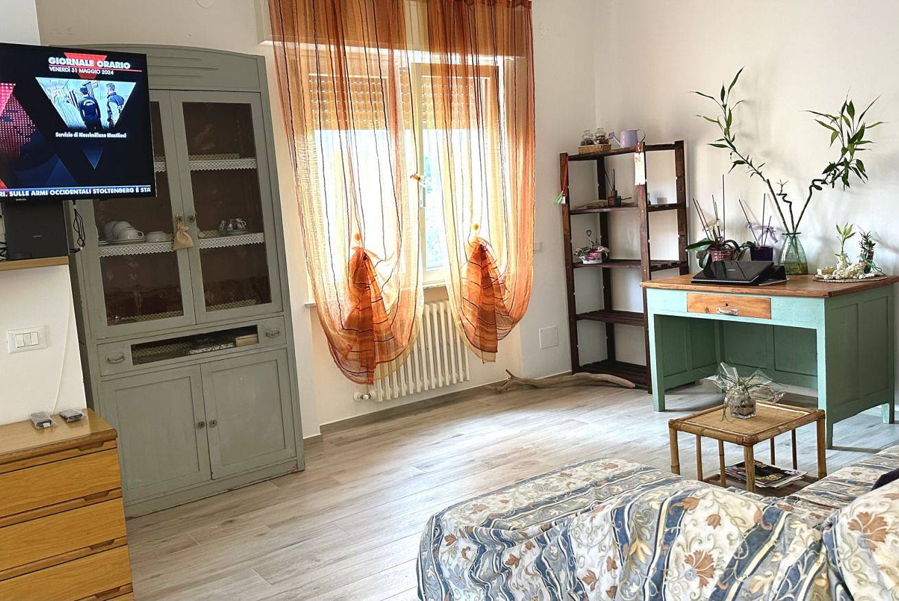Entire apartment, Se102 - Senigallia, comfortable two-room apartment a stone's throw from the sea in Senigallia, Senigallia (Municipality)