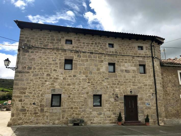 Casa de vacaciones para 18 personas, con terraza y piscina en Provincia de Burgos - 2