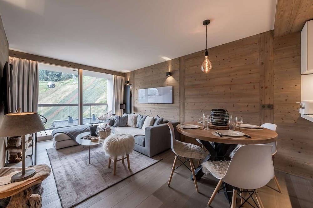 Entire apartment, Modern apartment Courchevel 1550, 4 people, parking, wifi in Saint-Bon-Tarentaise, Les Trois Vallées