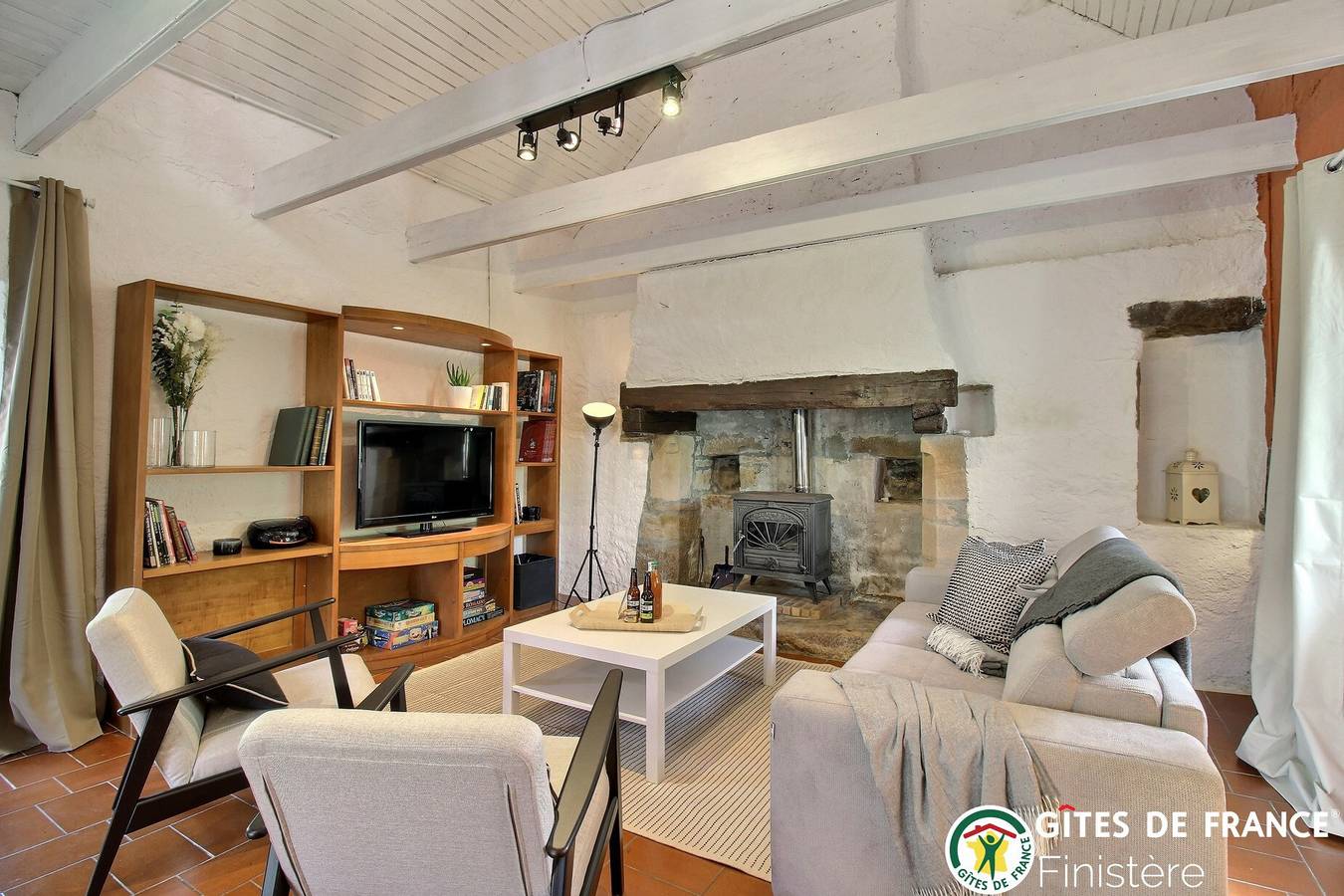 Maen Melen Bras in Logonna-Daoulas, Brest region