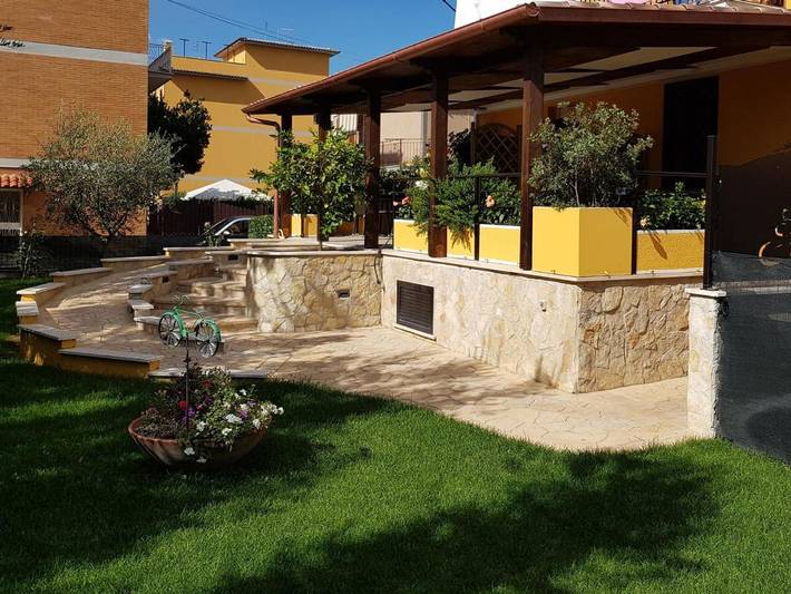 Casa vacanza per 2 persone, con panorama e giardino a Albano Laziale