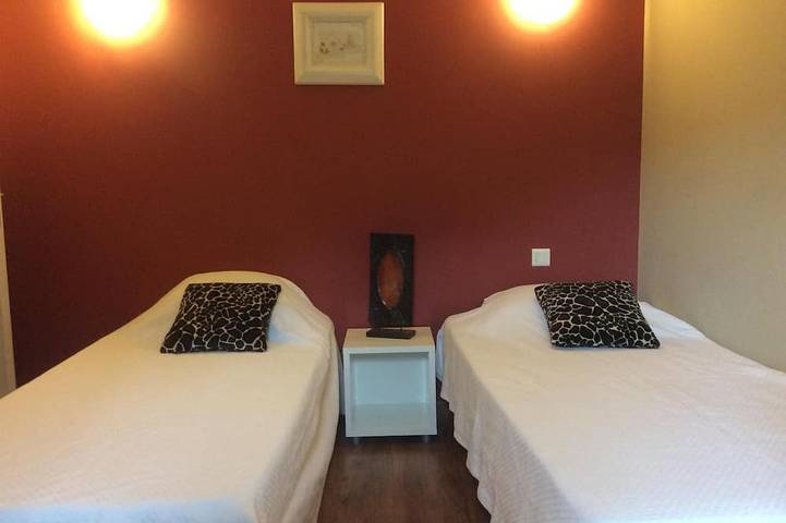 Location de vacances pour 8 personnes, avec jacuzzi ainsi que balcon et jardin à Murviel-lès-Béziers - 4