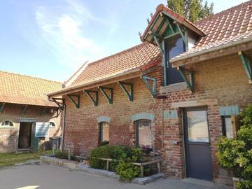 Gîte pour 3 personnes, avec jardin à Ennetières-en-Weppes