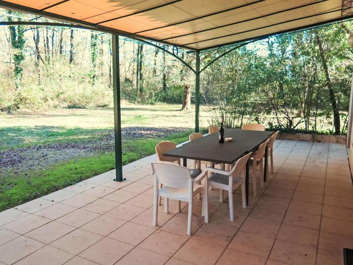 Location de vacances pour 10 personnes, avec terrasse et piscine à Gindou - 3
