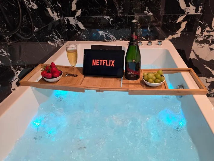 Holiday apartment for 6 people, with hot tub - 1