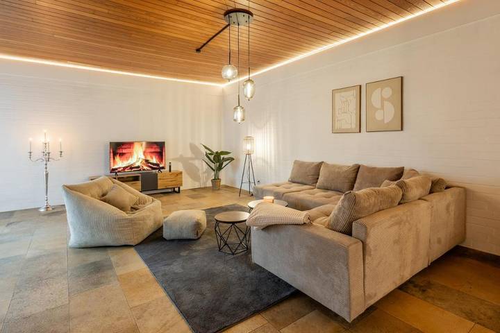 Ferienwohnung für 6 Personen, mit Balkon und Whirlpool sowie Terrasse und Garten in Kreis Warendorf
