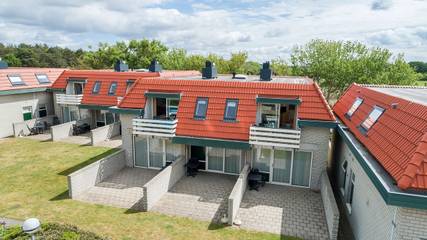 Ferienwohnung für 4 Personen, mit Garten und Pool auf Texel