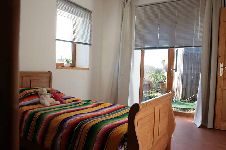 Location de vacances pour 6 personnes, avec piscine et jardin à La Chapelle-aux-Filtzméens - 2