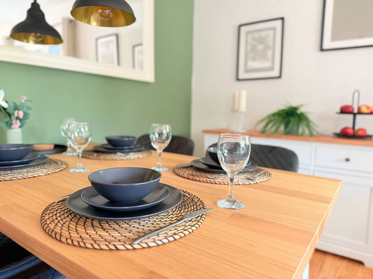 Ganze Wohnung, Ferienwohnung 'Herrentor' mit privater Terrasse, privatem Garten und Wi-Fi in Emden, Ostfriesland
