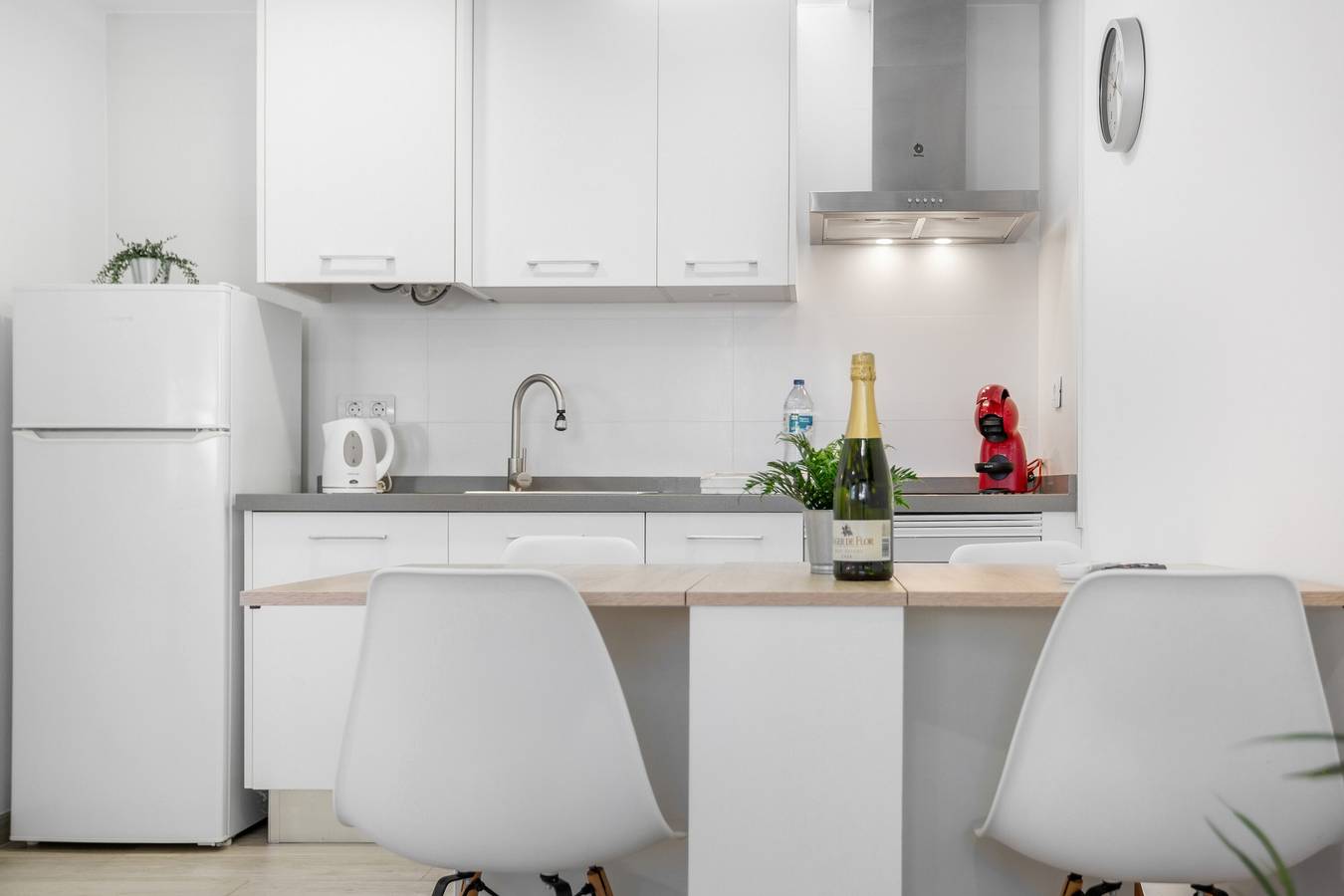 Ganze Wohnung, Ferienwohnung 'Calma Mar' mit Bergblick, Wlan und Klimaanlage in Costa del Silencio, Arona