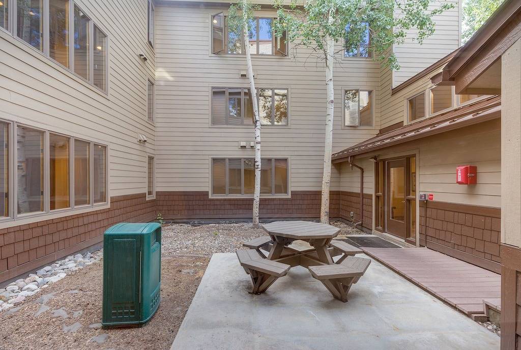 Ganze Wohnung, Aktualisiert Wohnung in Lakeside Village, Panoramablick auf den See, New King Bed in Arapahoe Basin