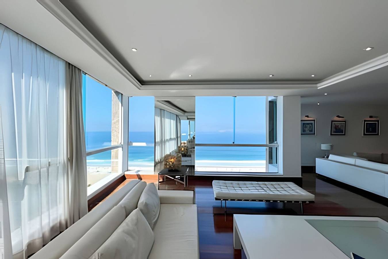 Entire apartment, Luxury penthouse with 5 bedroom and pool in Copacabana, Rio de Janeiro