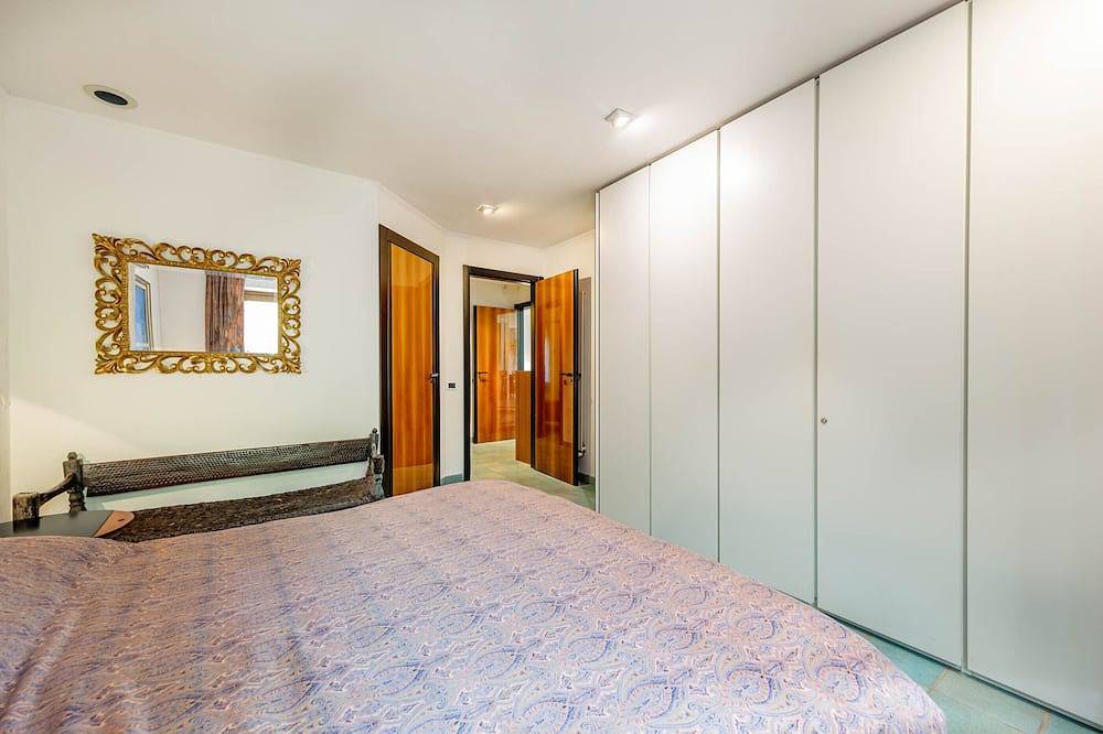 130 qm große Villa.  100 Meter vom Meer entfernt mit Garten in Tancau sul Mare, Lotzorai