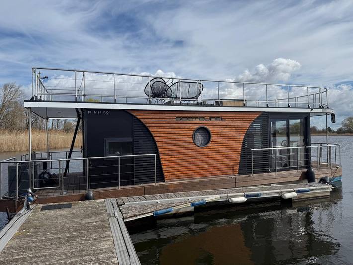 Hausboot für 4 Personen, mit Seeblick in Brandenburg
