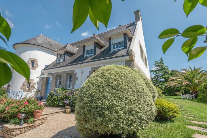 Chambre d’hôte pour 2 personnes, avec Terrasse ainsi que Jardin et Vue à Concarneau