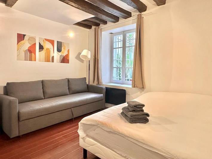 Chambre d’hôte pour 3 personnes, avec vue, animaux acceptés à Paris