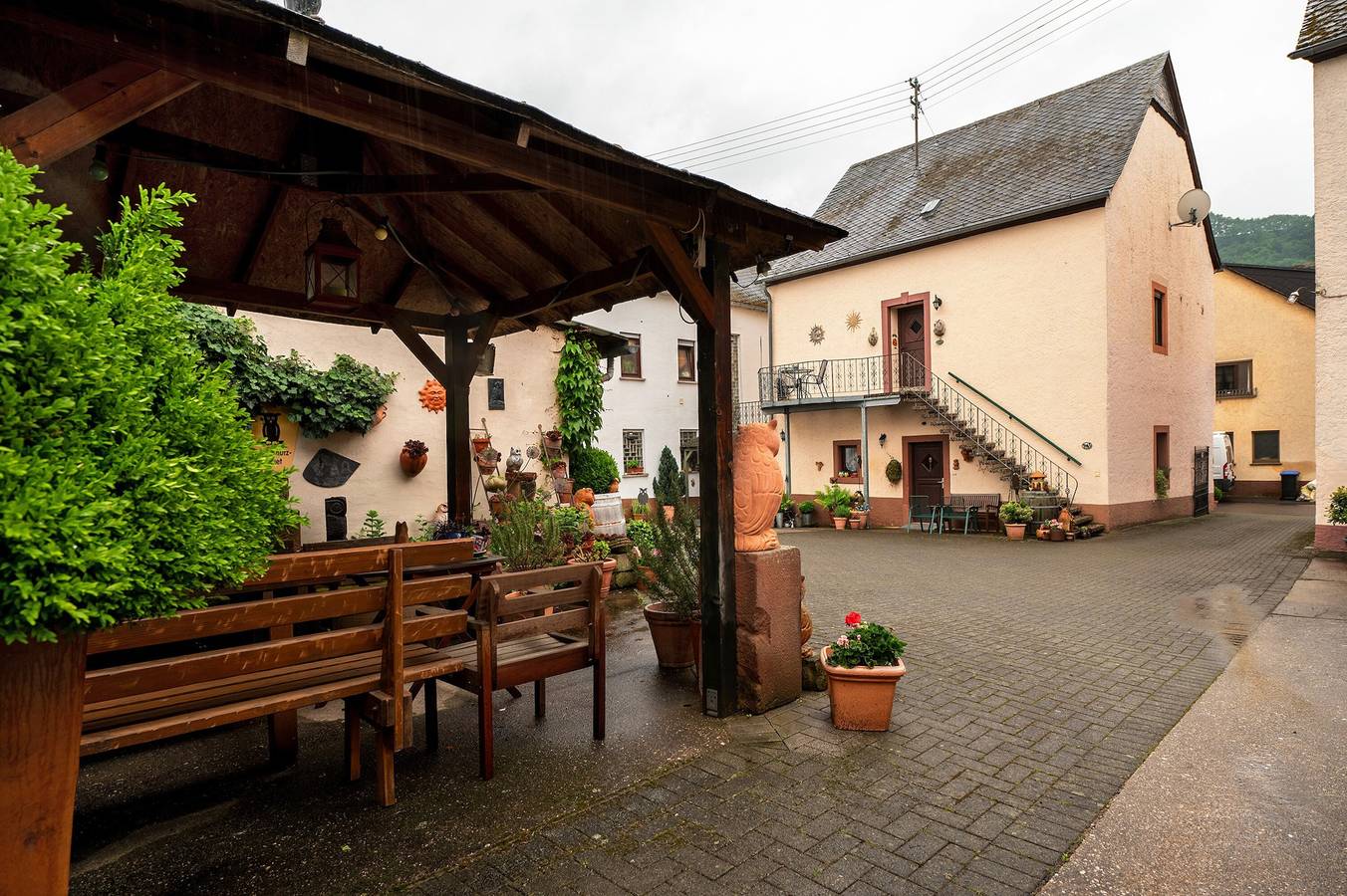 Ganze Wohnung, Ferienwohnung 'Eulennest 1' Terrasse und Wlan in Minheim, Bernkastel-Kues & Umgebung
