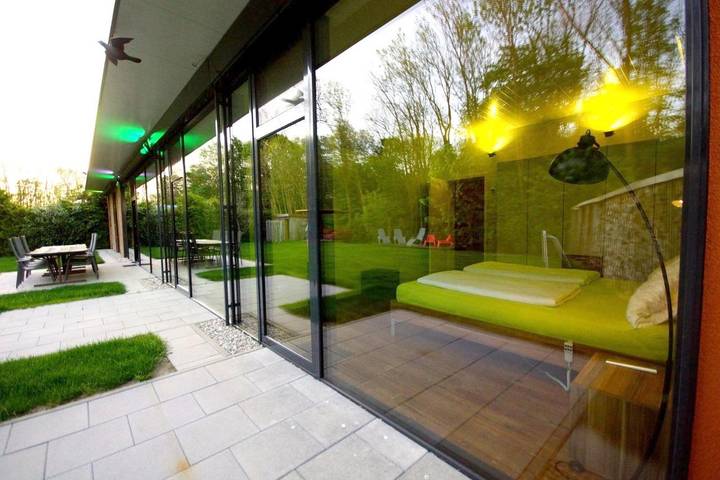 Ferienhaus für 13 Personen, mit Balkon und Terrasse sowie Garten und Sauna