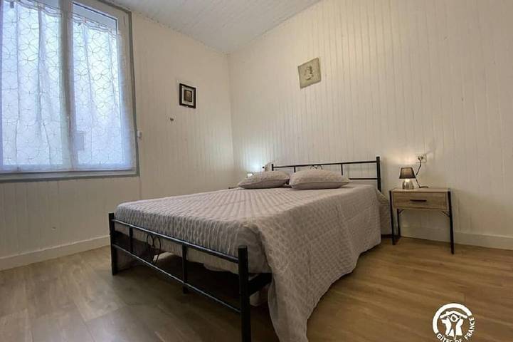 Location de vacances pour 6 personnes, avec terrasse à Passa - 2