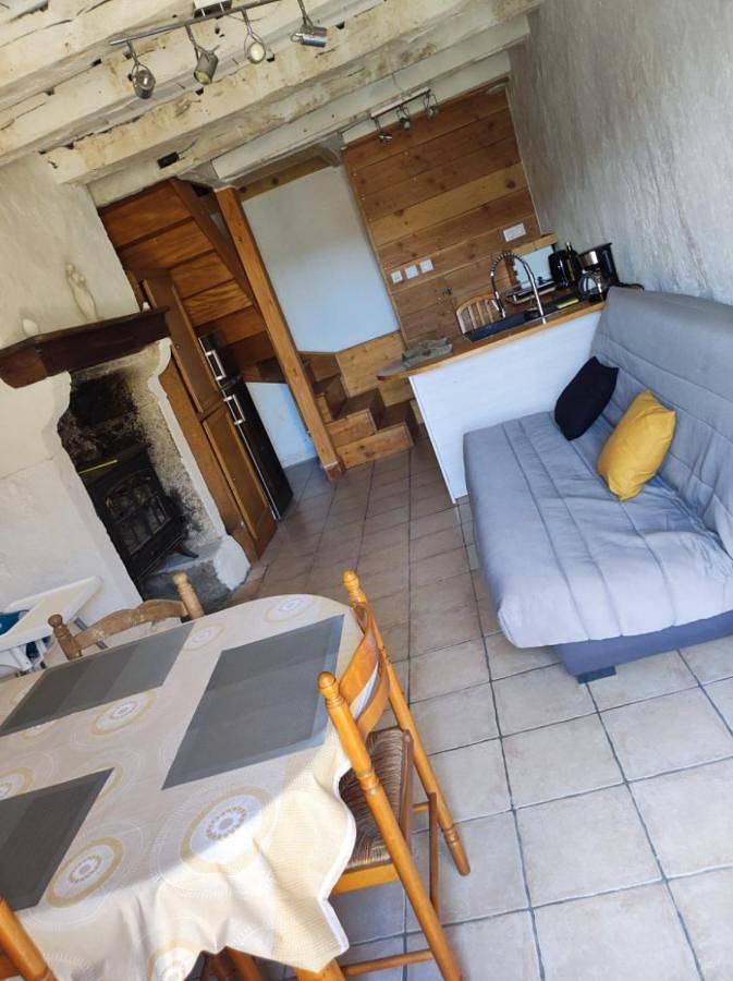 Location de vacances pour 6 personnes, avec vue et terrasse, animaux acceptés à Mareugheol - 2