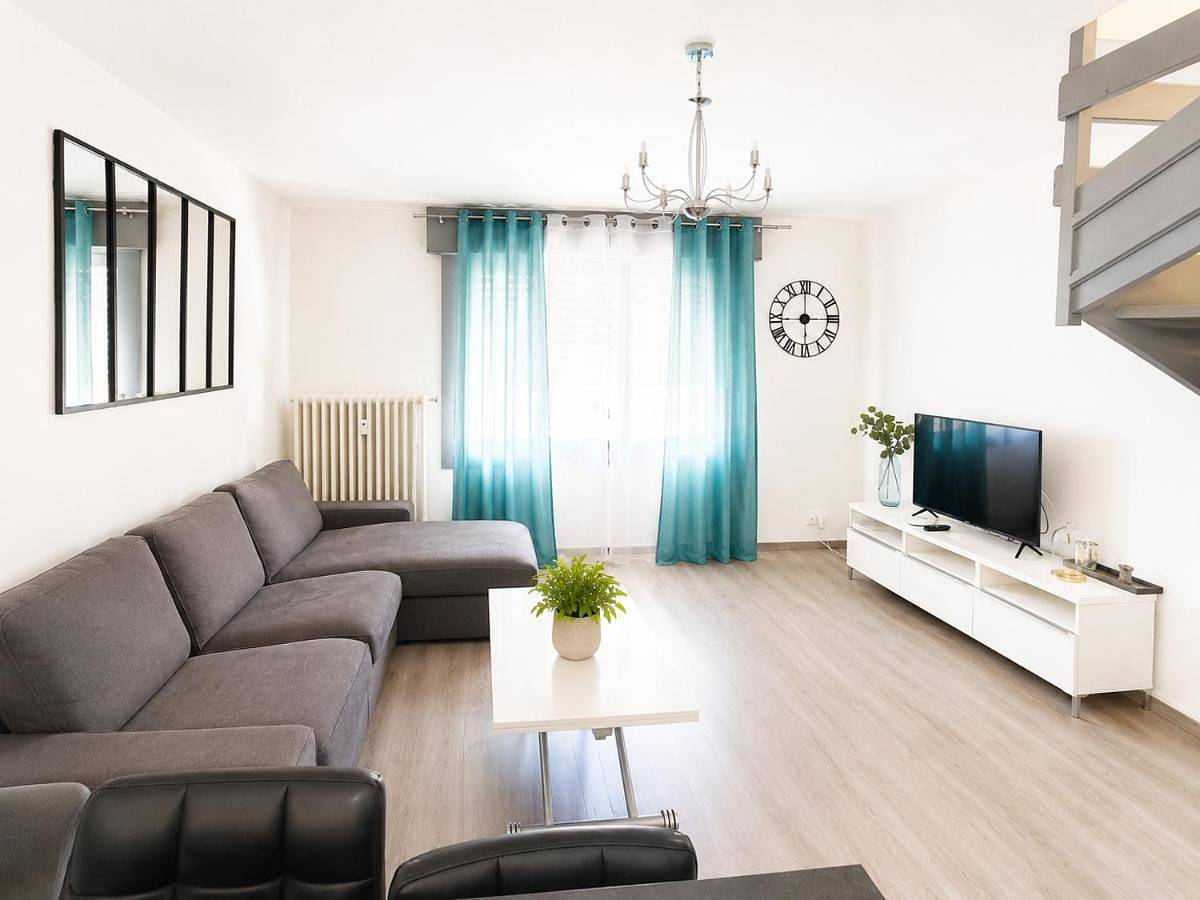 Appartement entier, M079 Joli t4 à Ambilly in Ambilly, Région de Saint-Julien-en-Genevois